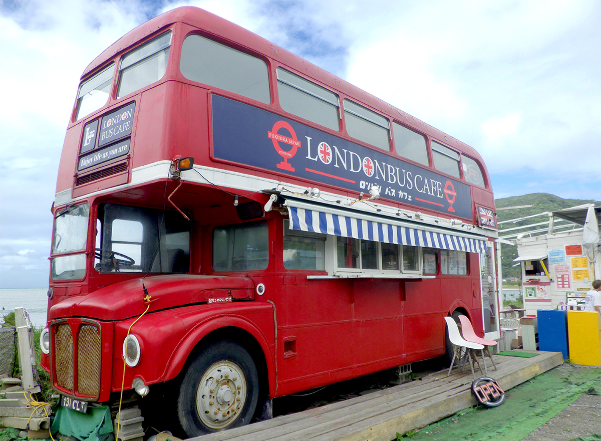 LONDONBUS CAFÉ　店舗外観