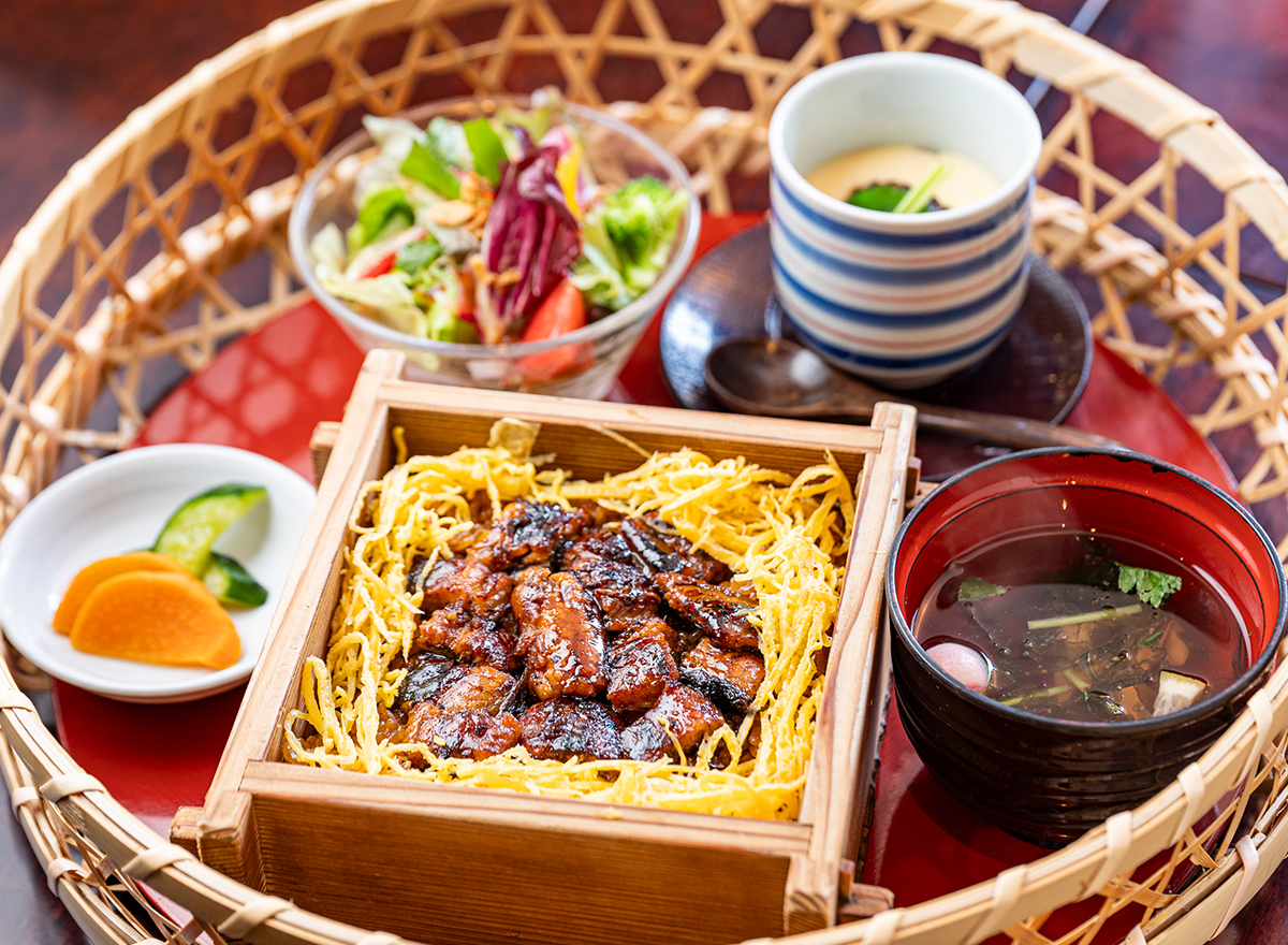 炭鉱・城下町・うなぎ。筑後の魅力をたどる三景旅