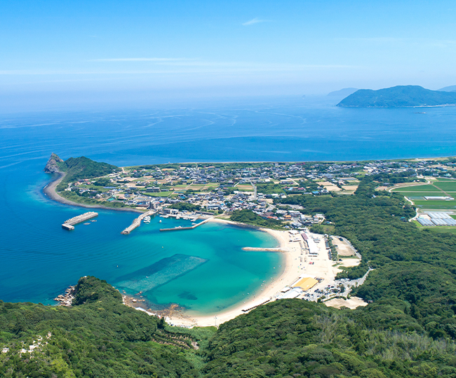 美しい糸島半島と海の写真